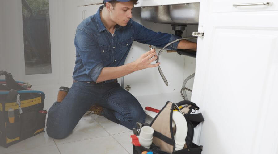 Expert burst pipe repair services in Alpine, TX